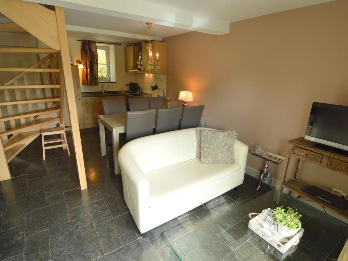 Attractively Furnished Holiday Home In Slenaken Exteriör bild